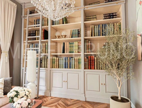 Книжный шкаф Руэлла