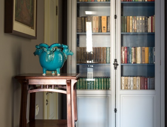 Книжный шкаф Джаванна