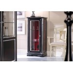 Витрина Кортни