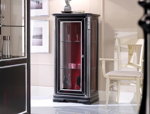 Витрина Кортни