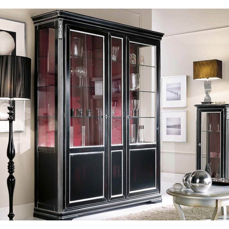 Витрина Кортни