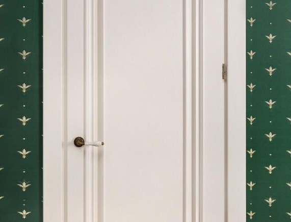 Дверь Белис