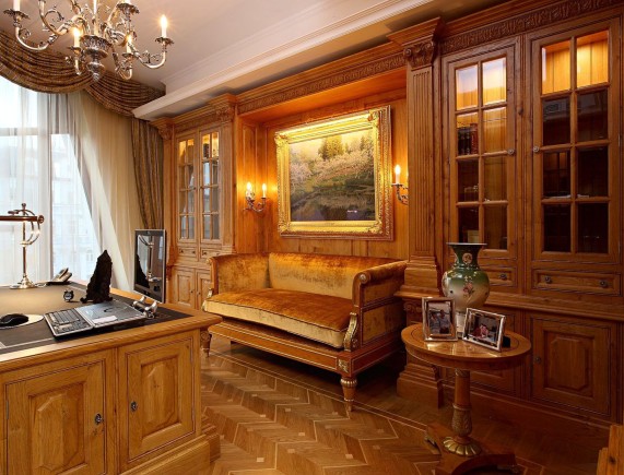 Кабинет Августин