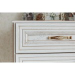 Спальня Кармен в классическом стиле 