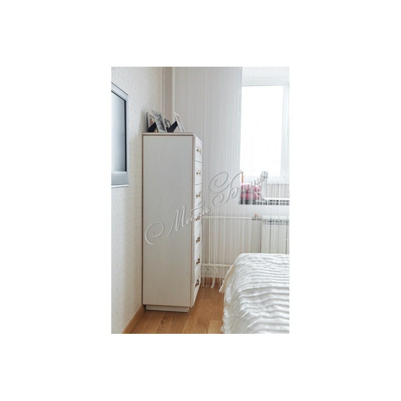 Спальня Кармен в классическом стиле 