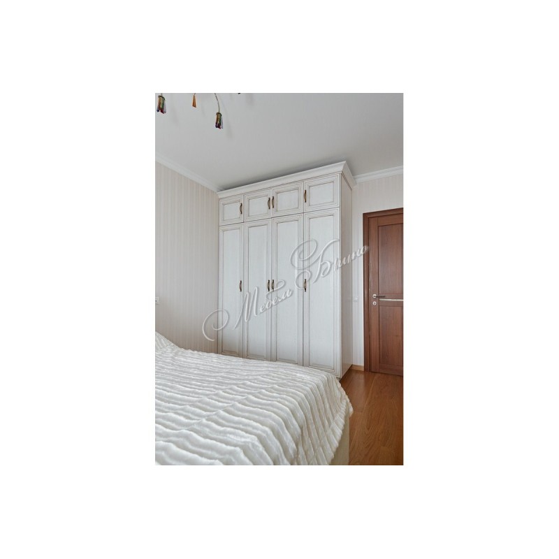 Спальня Кармен в классическом стиле 