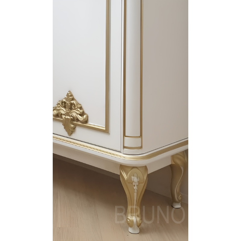 Частный проект "Дамский шкафчик"