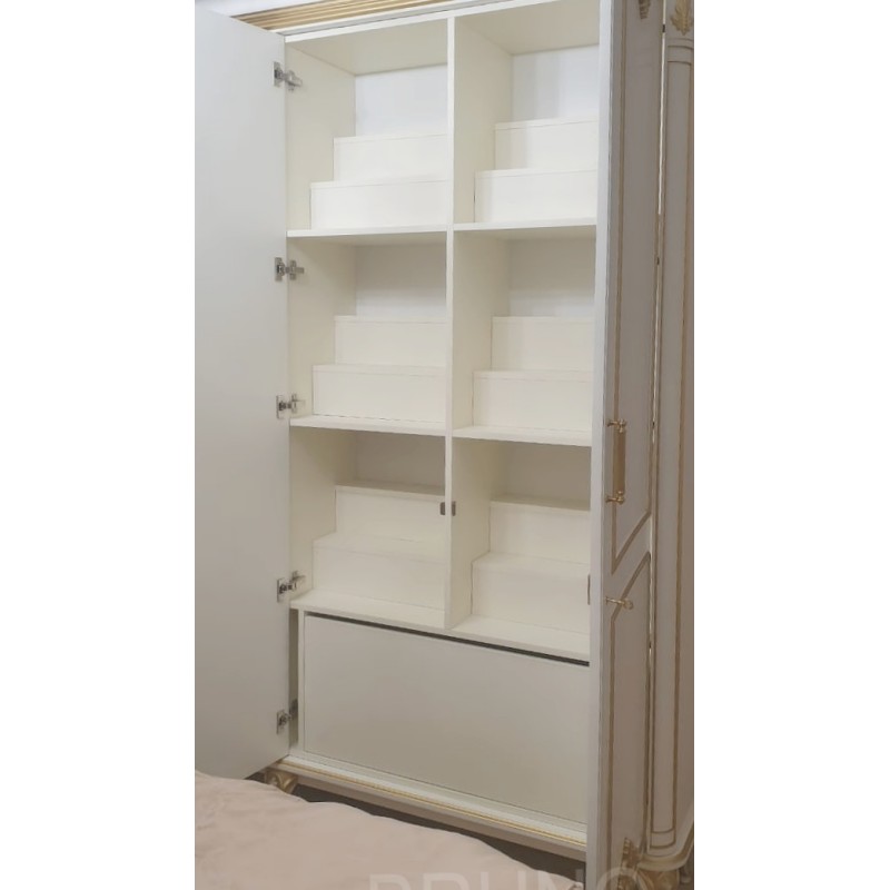 Частный проект "Дамский шкафчик"